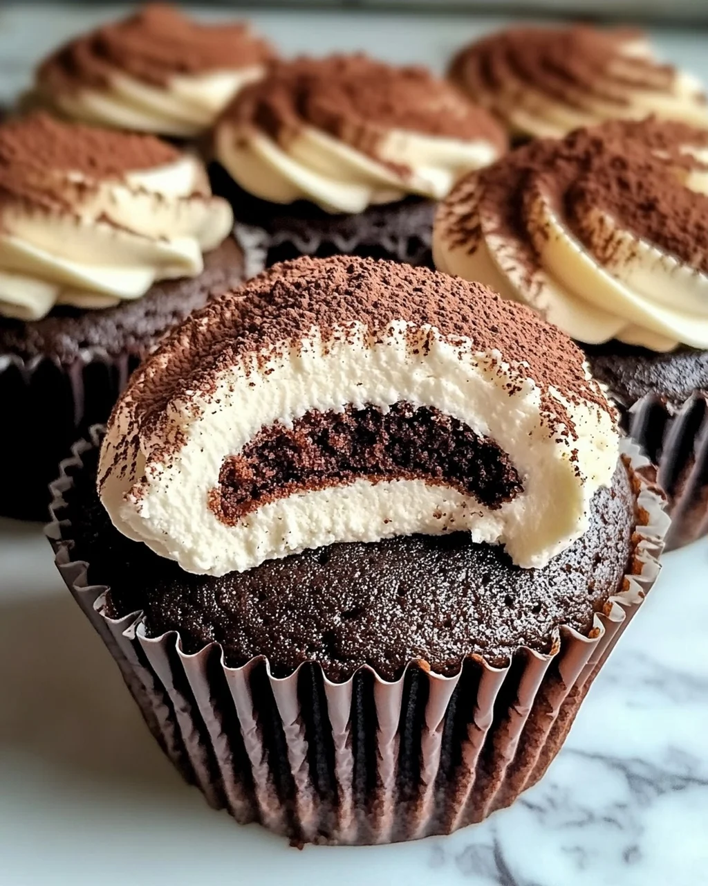 Schokoladen-Tiramisu-Cupcakes für jeden Anlass